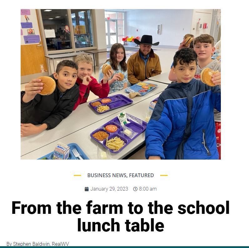 EGMS students eating Mountain Steer Burgers